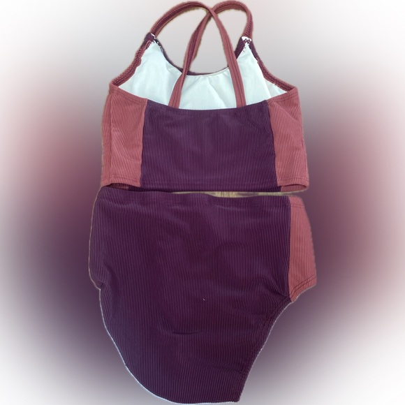 Custom Dancewear Set 
RibbedCedar and maroon matching top and brief - Picture 2 of 2